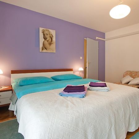 Apartments Neda Porec Exterior photo